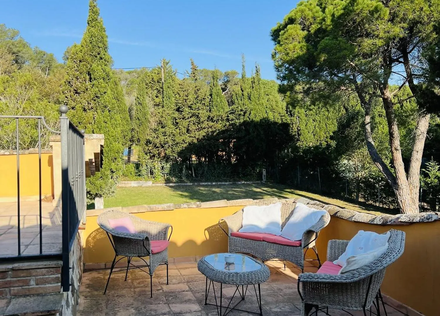 Вилла Casa Mas Molines Con Piscina Jacuzzi Y Barbacoas Montras Испания