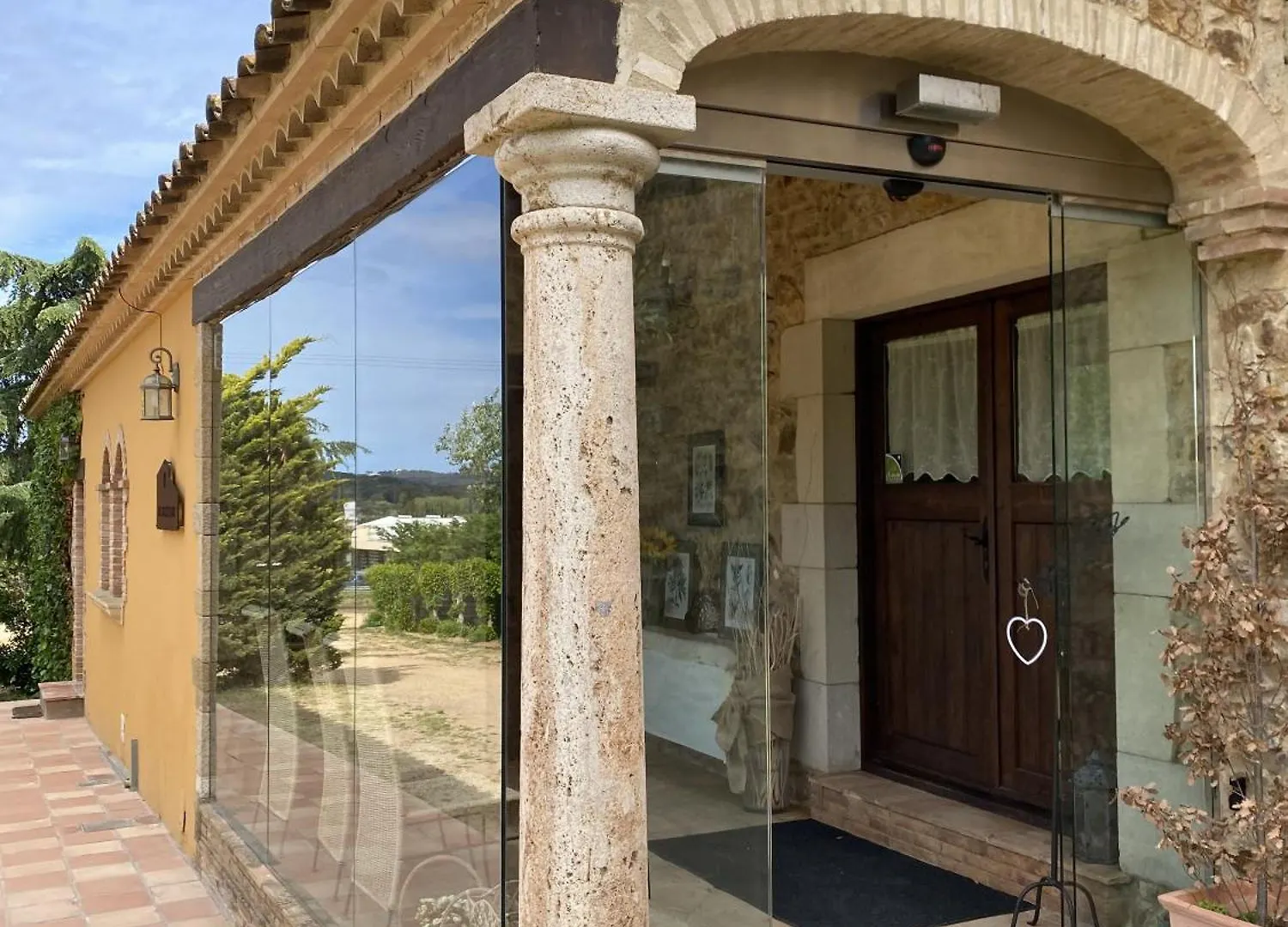 Вилла Casa Mas Molines Con Piscina Jacuzzi Y Barbacoas Montras Испания